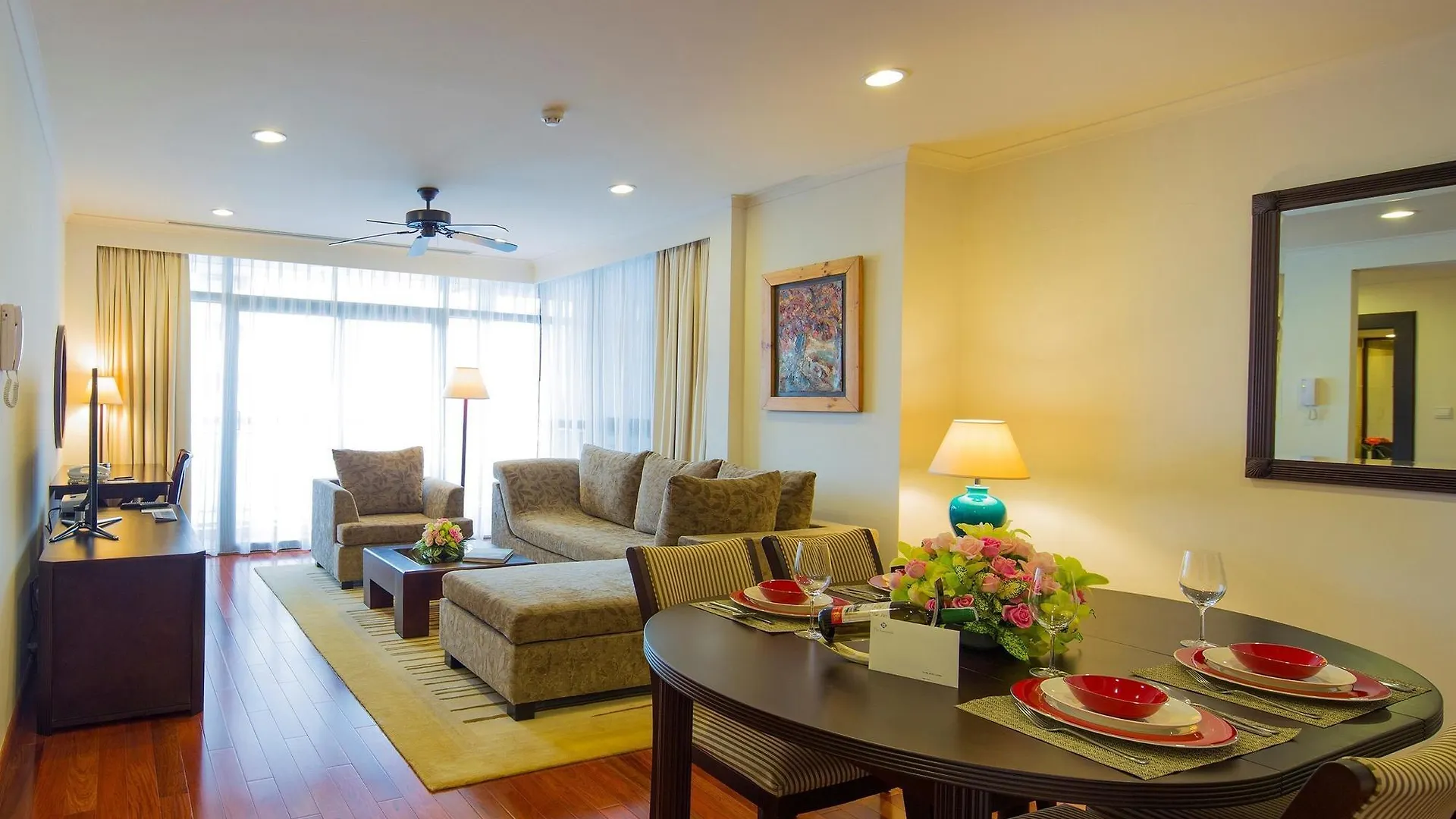 Szálloda The Landmark Serviced Apartment - Managed By Peninsula Properties Ho Si Minh-város